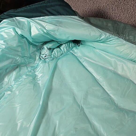 STIO Women's Puffer Jacket - Picture 13 of 13